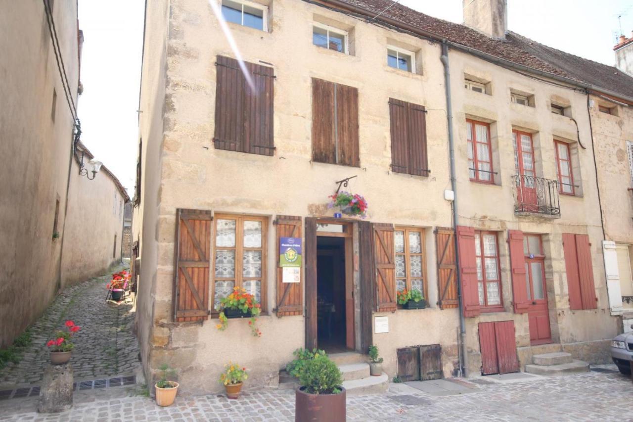 Au Coeur Du Chat Perche Arnay-le-Duc Buitenkant foto